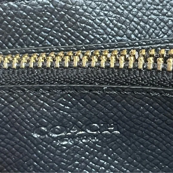 Coach Black Croc-Embossed Leather Pouch Wallet - Picture 8 of 8